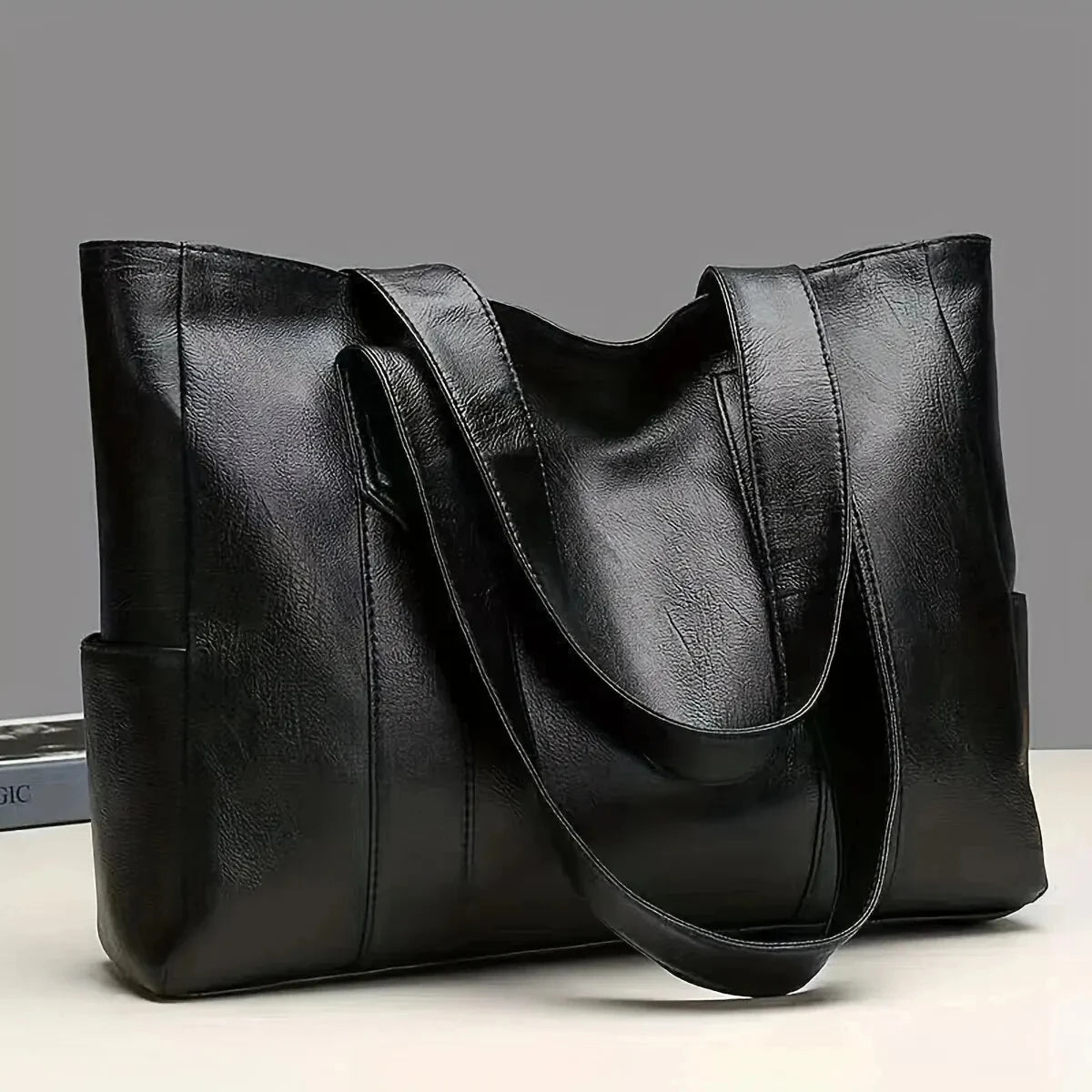MAELYN SCHULTERTASCHE – KLASSISCHE CARRYALL AUS PU-LEDER