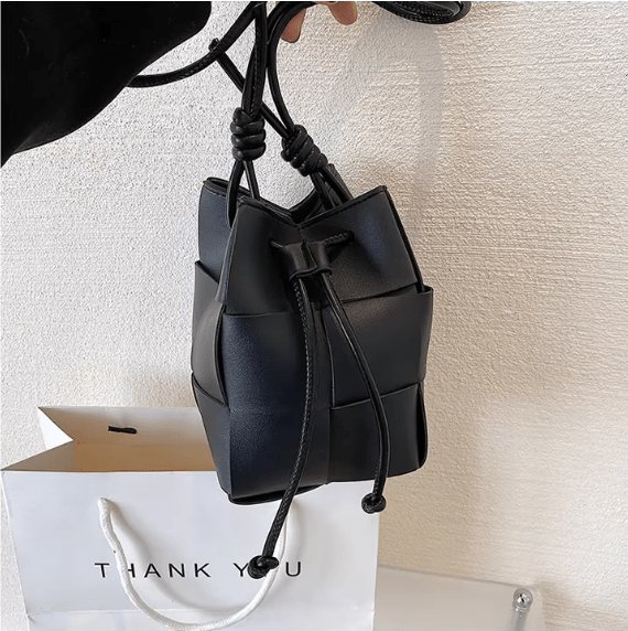 ANIKADEL BEUTELTASCHE – KOMPAKTER LEDER-BEUTEL MIT ZUGBAND & CROSSBODY-RIEMEN