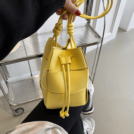ANIKADEL BEUTELTASCHE – KOMPAKTER LEDER-BEUTEL MIT ZUGBAND & CROSSBODY-RIEMEN