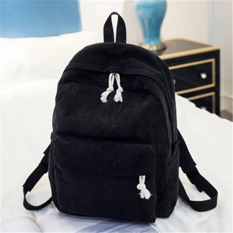ZAFIRA CORD-RUCKSACK FÜR DAMEN IN ROSA ODER GRAU – RETRO & WEICH