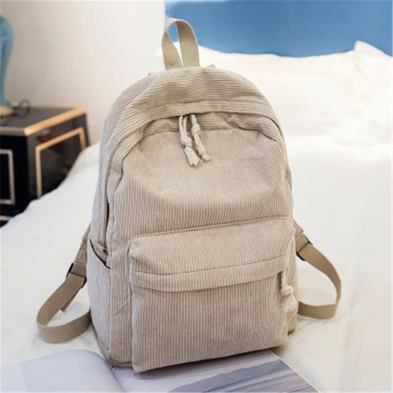 ZAFIRA CORD-RUCKSACK FÜR DAMEN IN ROSA ODER GRAU – RETRO & WEICH