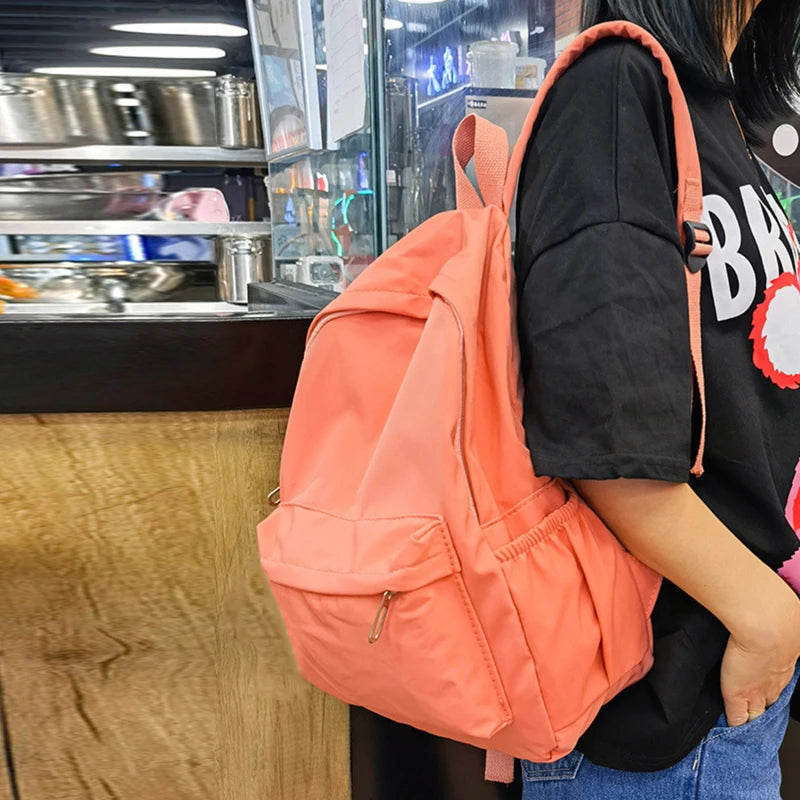 ZARINA SCHULRUCKSACK – KLASSISCHER RUCKSACK IN BUNTEN FARBEN FÜR DAMEN