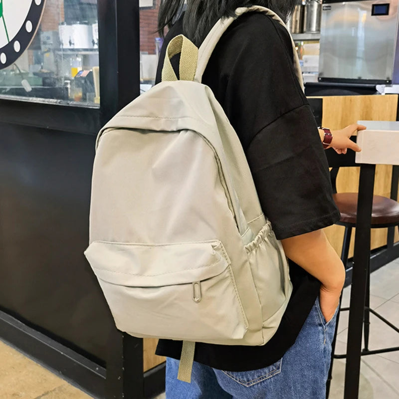 ZARINA SCHULRUCKSACK – KLASSISCHER RUCKSACK IN BUNTEN FARBEN FÜR DAMEN