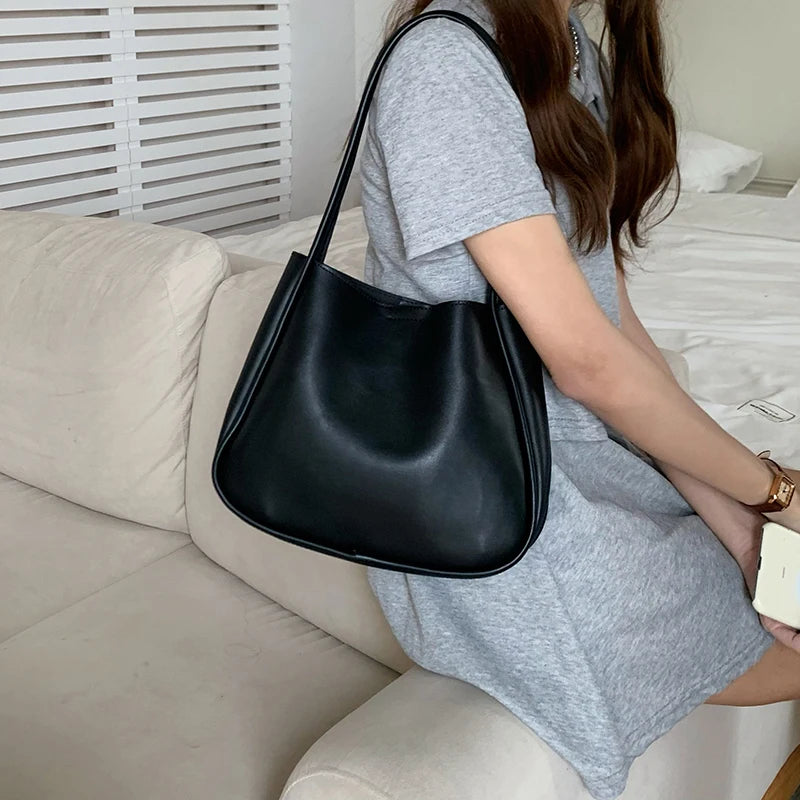 YOGODINS SCHULTERTASCHE – KLASSISCHE UNTERARMTASCHE AUS PU-LEDER