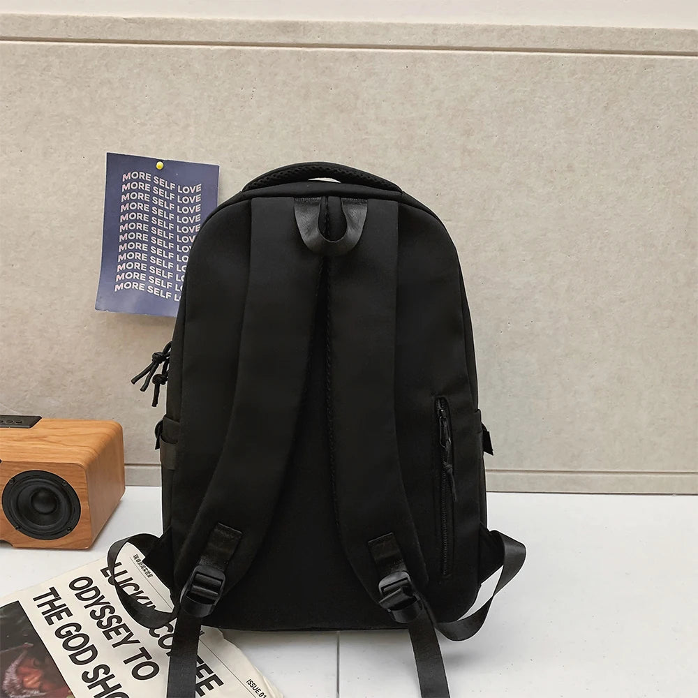 KAELEN SCHULRUCKSACK – MINIMALISTISCHER RUCKSACK FÜR SCHULE & UNI