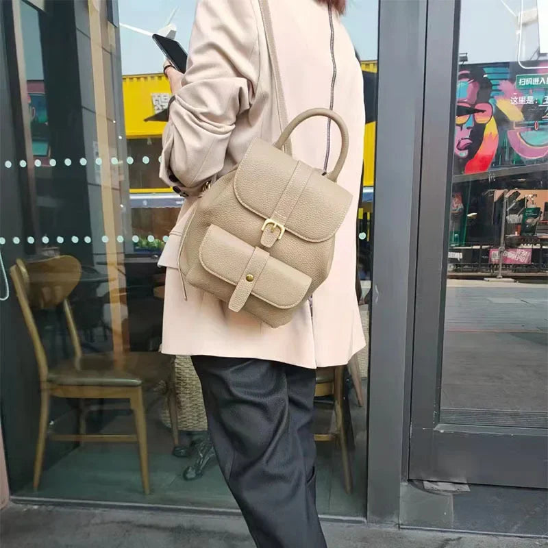 FLAVIA RUCKSACK – ELEGANTER CITY-RUCKSACK MIT SCHNALLE UND FÄCHERN