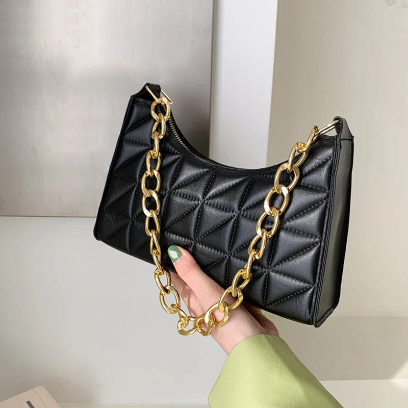 NAELIA | SCHULTERTASCHE MIT KARIERTEM LOOK