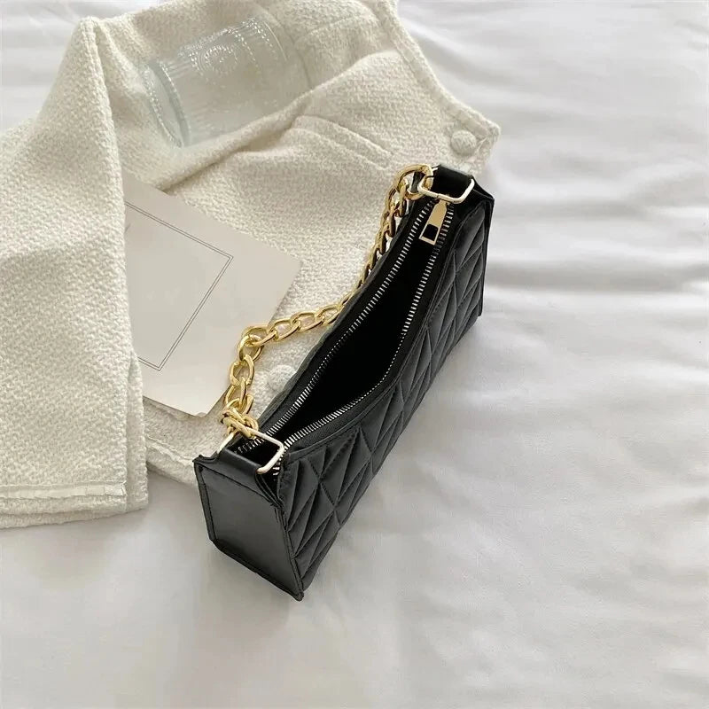 NAELIA | SCHULTERTASCHE MIT KARIERTEM LOOK