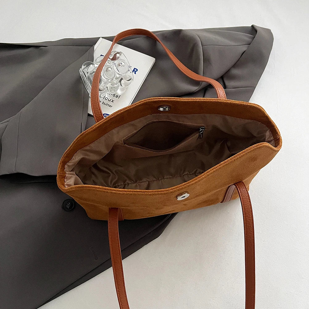 BENE SCHULTERTASCHE AUS CANVAS FÜR DEN ALLTAG