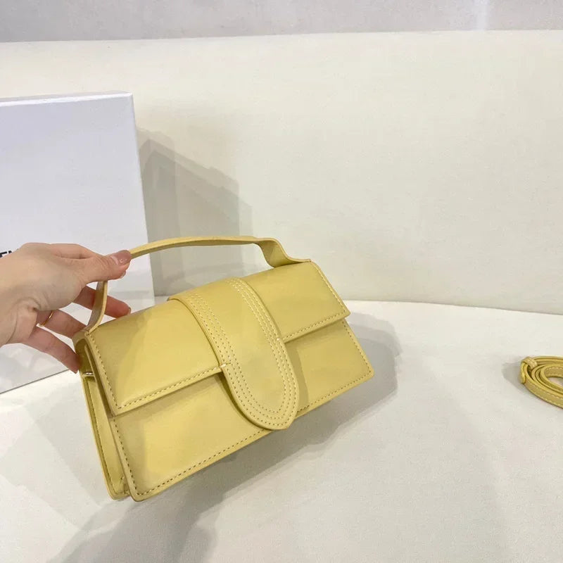 EDEN SCHULTERTASCHE MIT STRUKTUR UND MAGNETKLAPPE