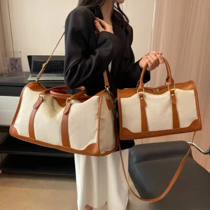SIENA WEEKENDER-REISETASCHE AUS CANVAS UND LEDERDETAILS