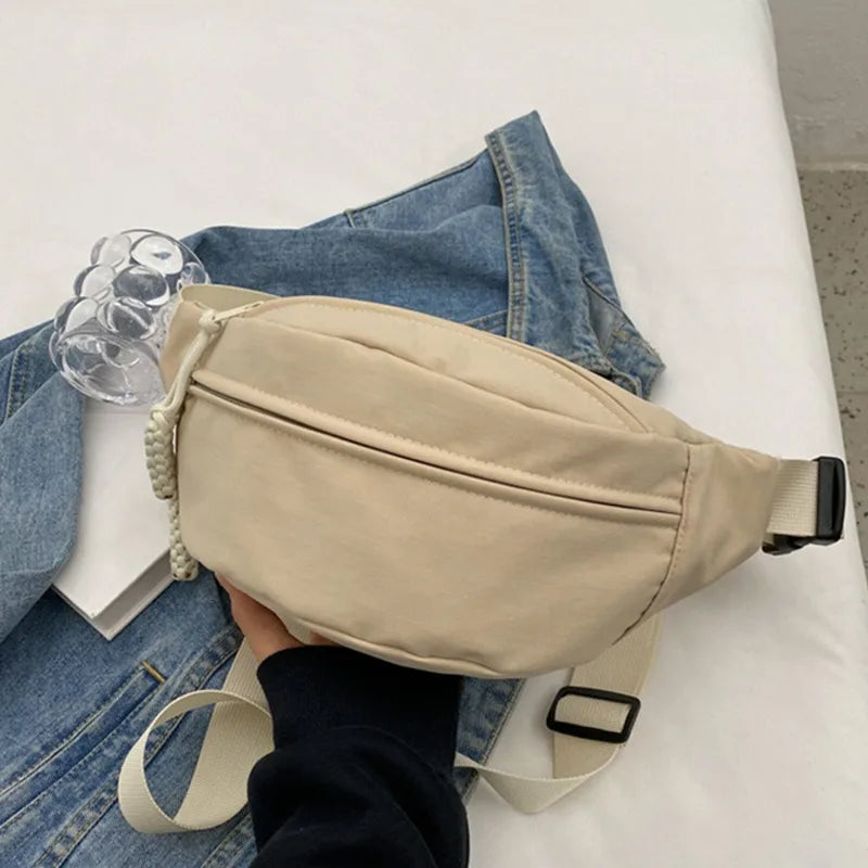 AYLIN BAUCHTASCHE – NYLON CROSSBODY BAG MIT GROSSER KAPAZITÄT