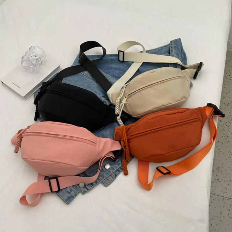 AYLIN BAUCHTASCHE – NYLON CROSSBODY BAG MIT GROSSER KAPAZITÄT