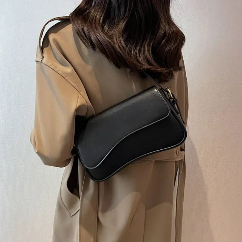 JUNEESA FLAP UMHÄNGETASCHE – VINTAGE-SCHULTERTASCHE MIT KLAPPVERSCHLUSS