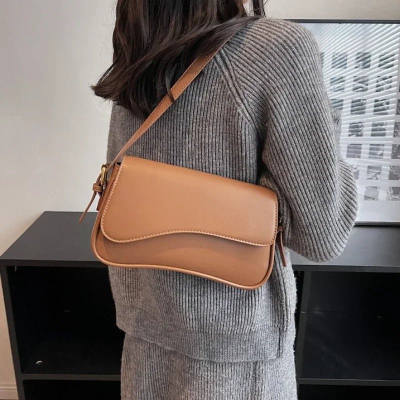 JUNEESA FLAP UMHÄNGETASCHE – VINTAGE-SCHULTERTASCHE MIT KLAPPVERSCHLUSS