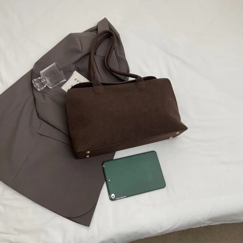 VERONA STOFFTASCHE MIT REISSVERSCHLUSS UND INNENFÄCHERN