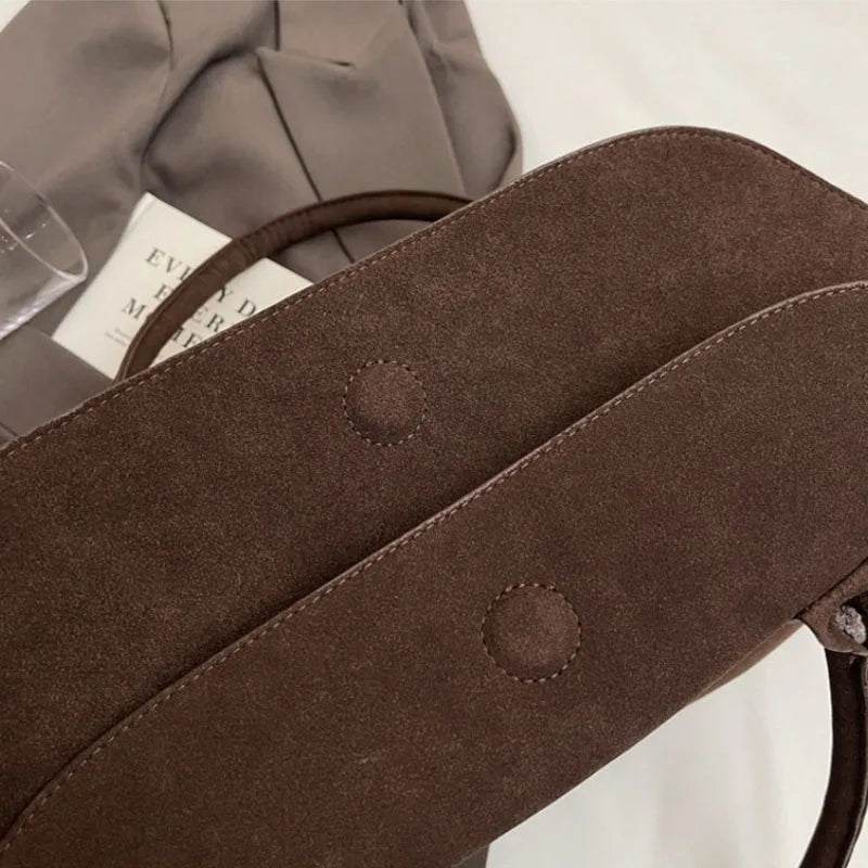 VERONA STOFFTASCHE MIT REISSVERSCHLUSS UND INNENFÄCHERN