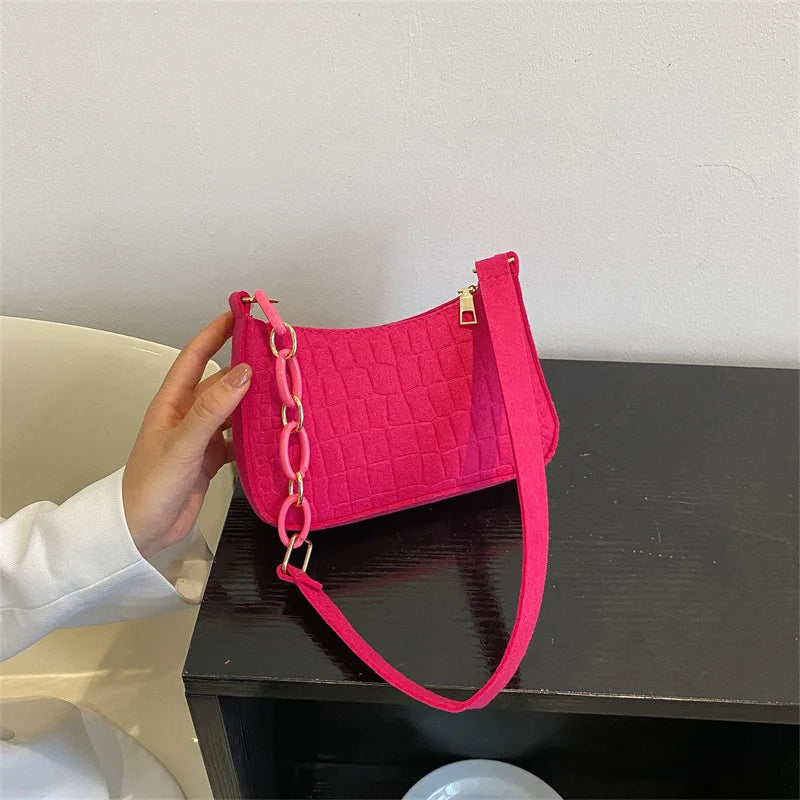 ZAYLEE MINI SCHULTERTASCHE MIT KETTE