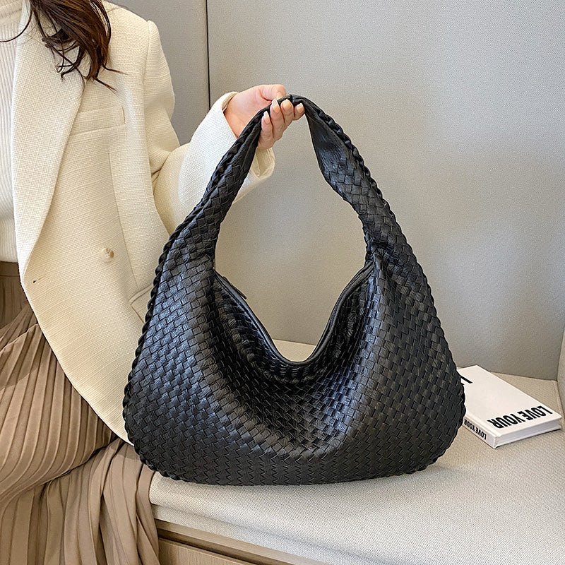 LAILA SCHULTERTASCHE – GEFLOCHTENE HOBOTASCHE AUS PU-LEDER