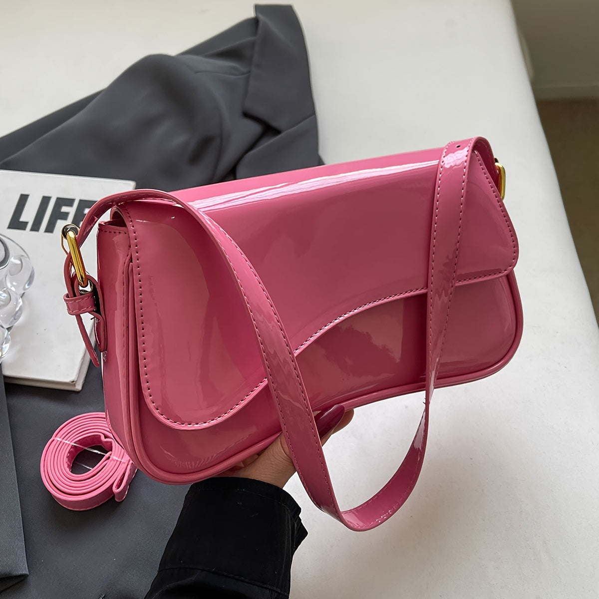 MILENA – CURVED SHOULDER BAG