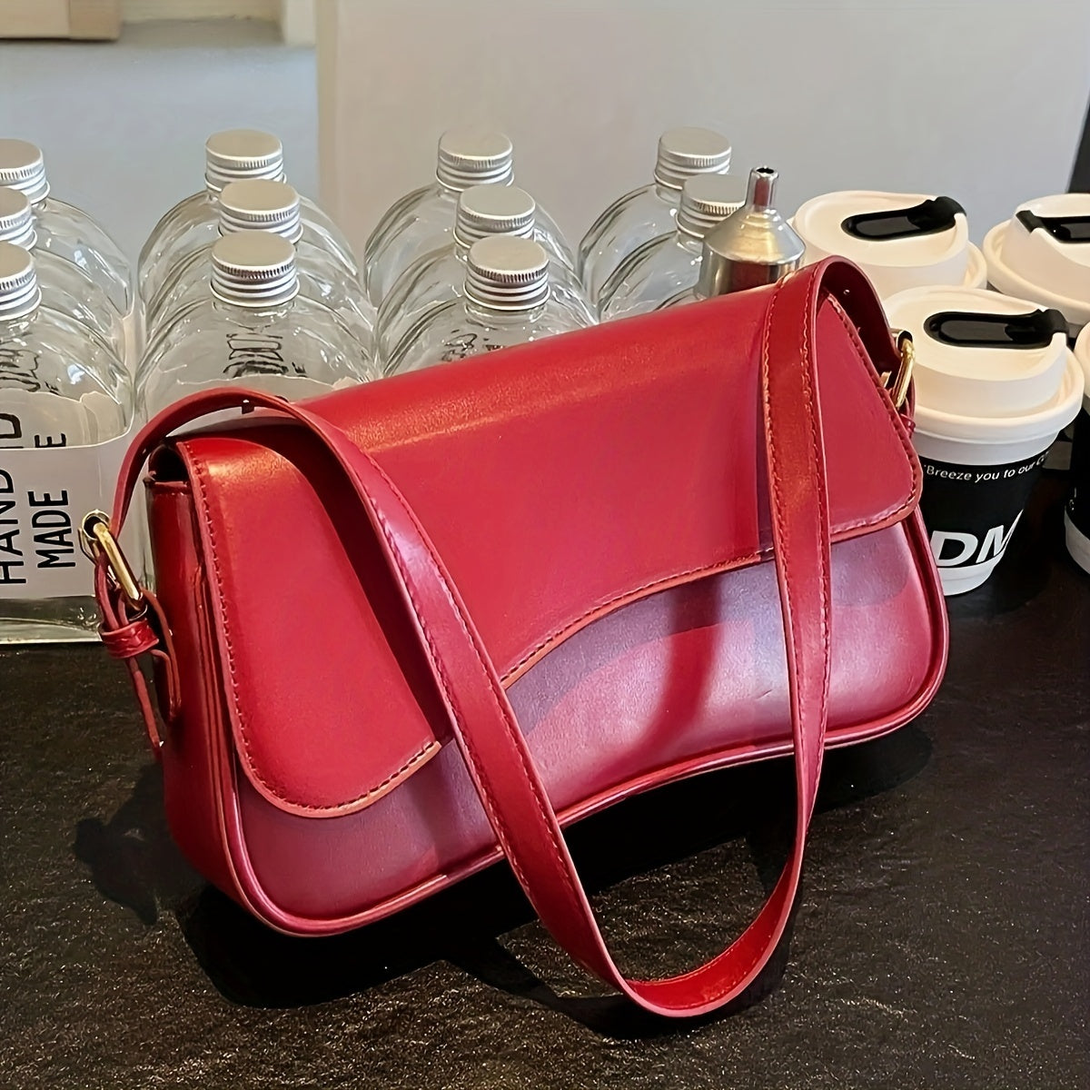 MILENA – CURVED SHOULDER BAG