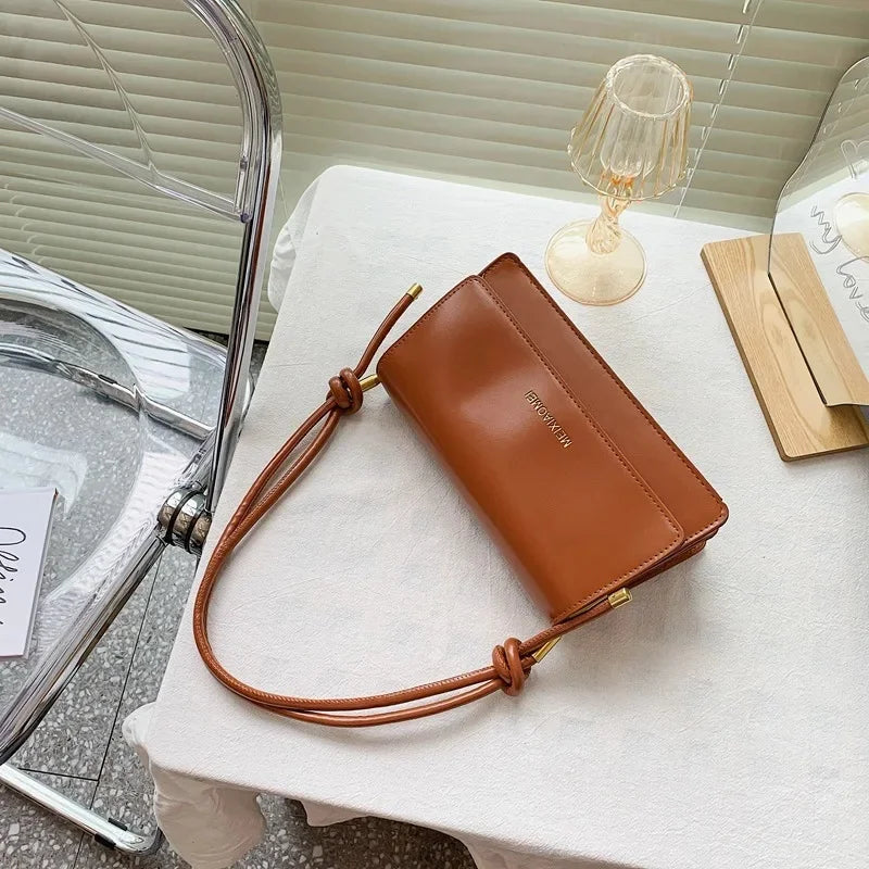 MEIXIAOMEI UMHÄNGETASCHE – KLASSISCHE SHOULDER BAG IN CREME ODER BRAUN
