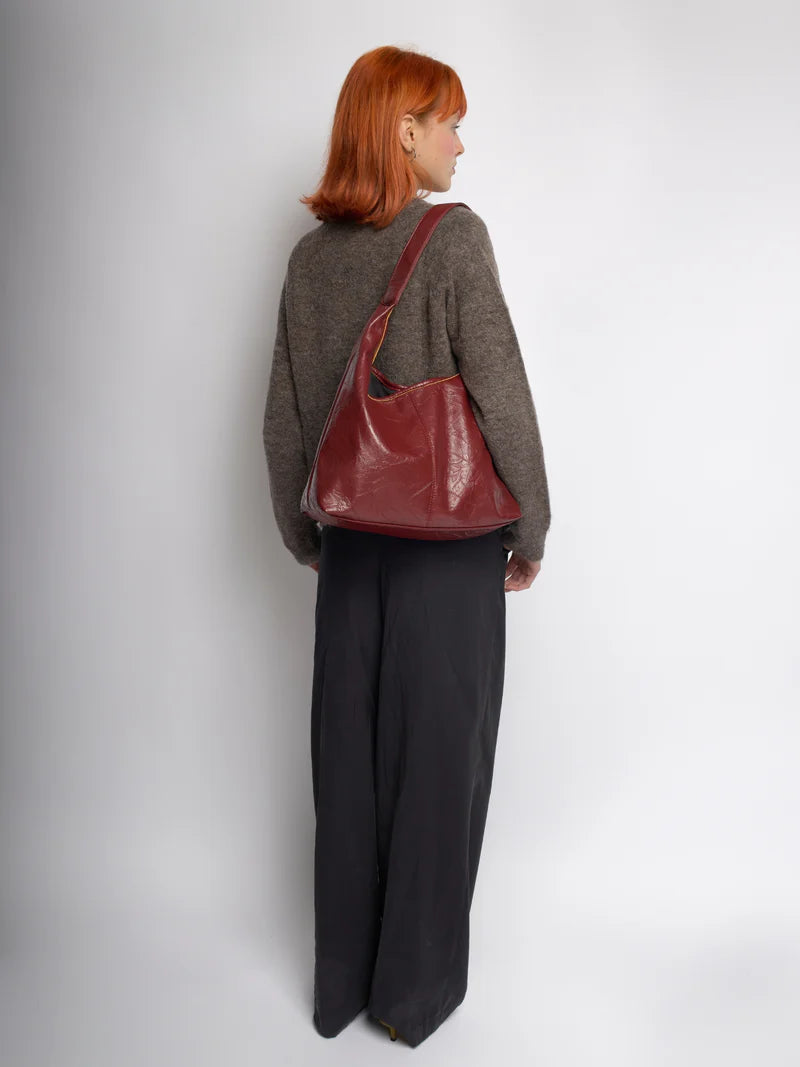 NOVA SCHULTERTASCHE IN LEDEROPTIK MIT WEICHEM FALTENLOOK