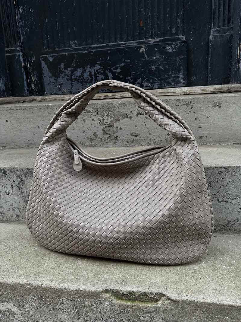 NOVA – GEFLOCHTENE HOBO-SCHULTERTASCHE IN LEDEROPTIK (XL)