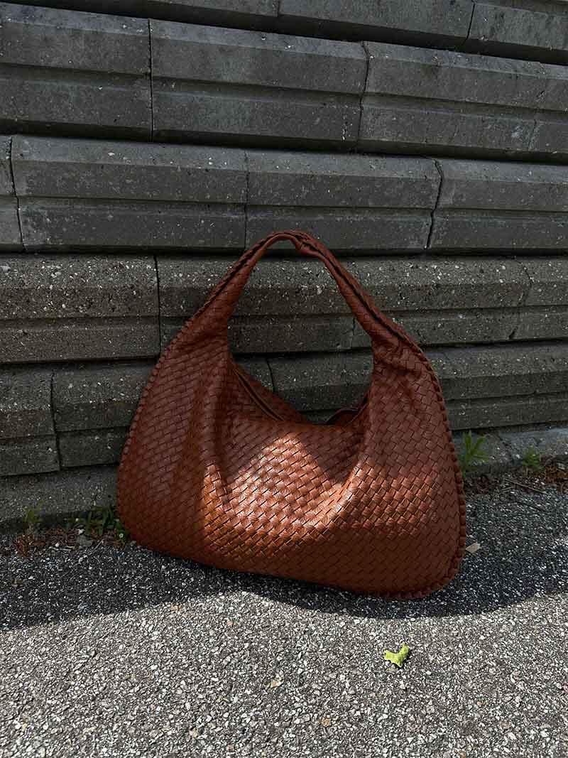 NOVA – GEFLOCHTENE HOBO-SCHULTERTASCHE IN LEDEROPTIK (XL)
