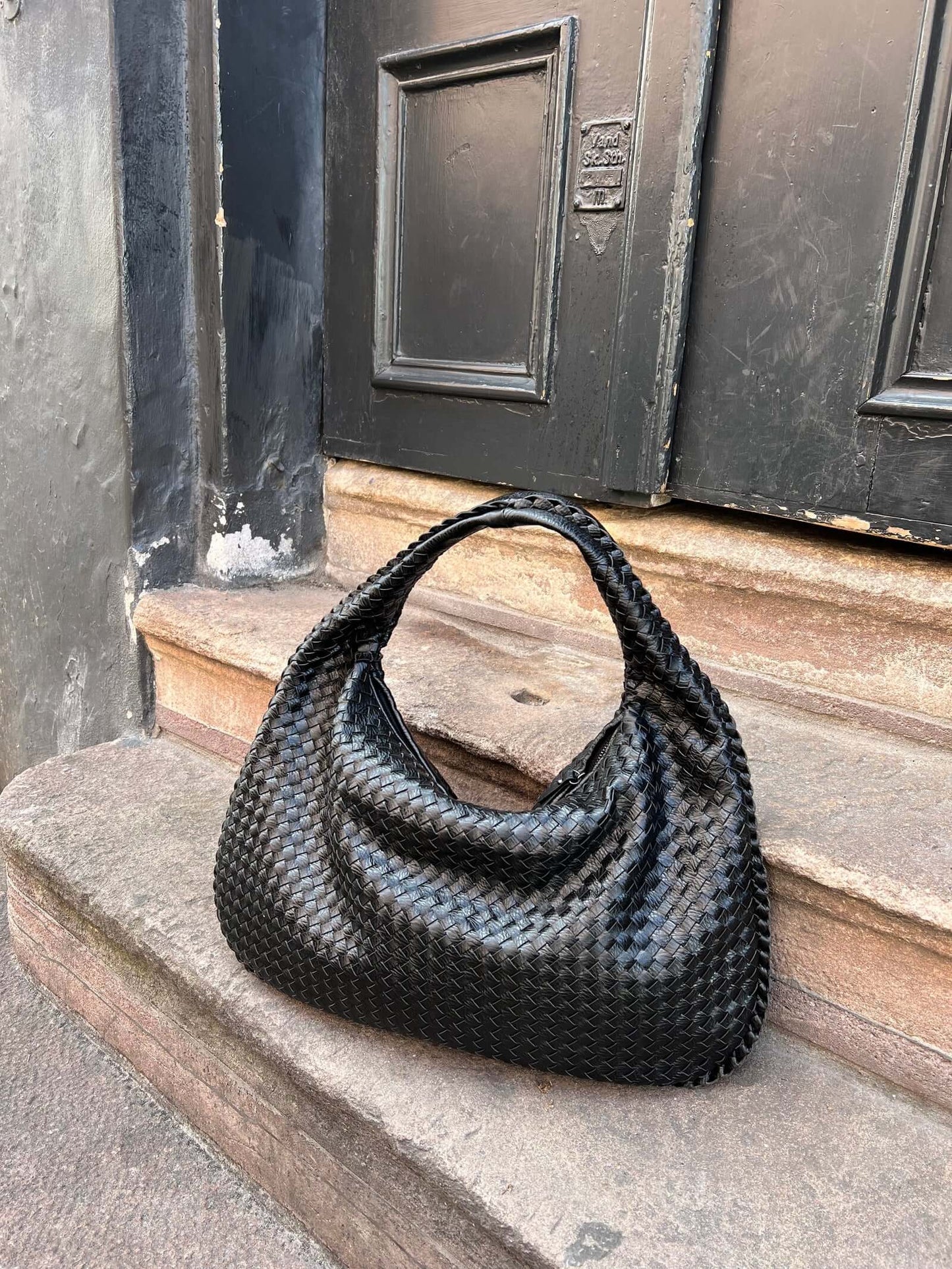 NOVA – GEFLOCHTENE HOBO-SCHULTERTASCHE IN LEDEROPTIK (XL)