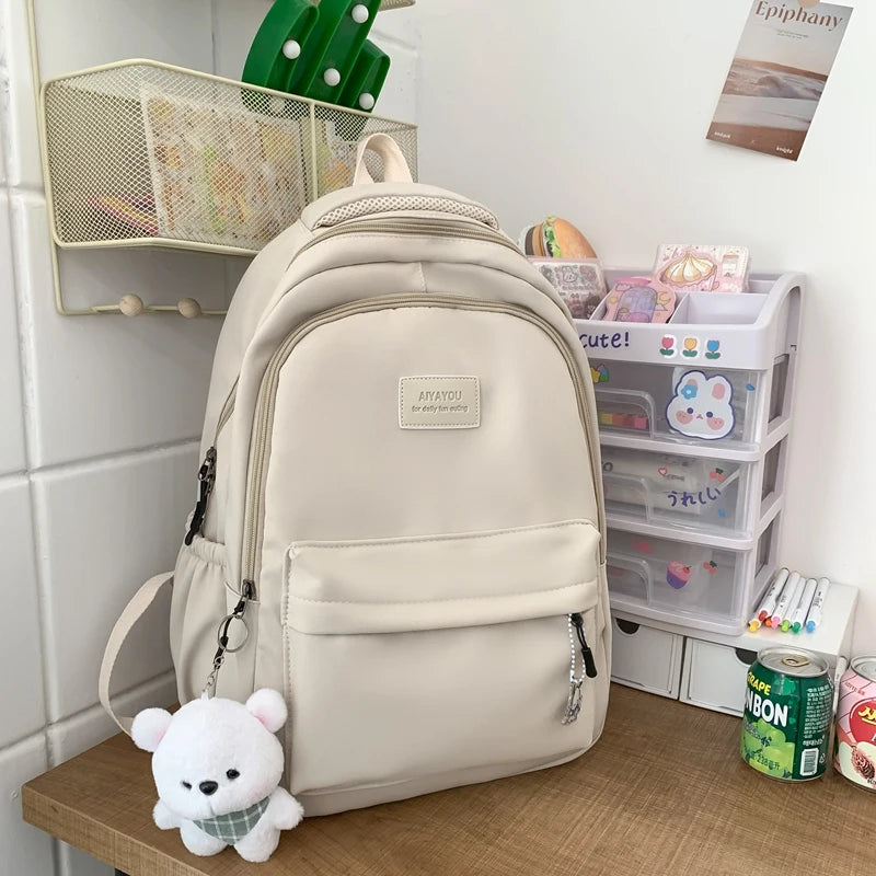 ELVIRA LAPTOPRUCKSACK – COLLEGE-RUCKSACK MIT PANDA-ANHÄNGER & VIEL PLATZ