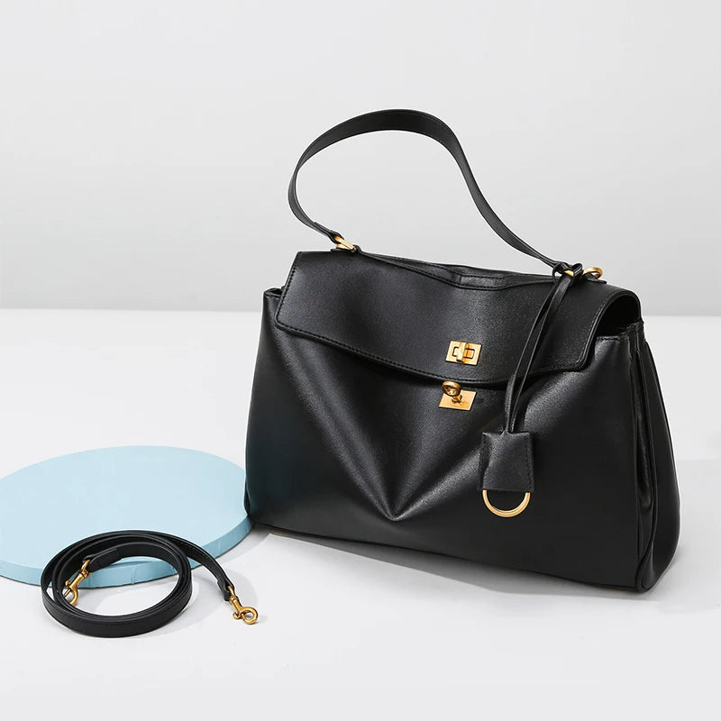 PAVIA SHOPPER-TASCHE AUS WEICHEM LEDER IN SCHWARZ