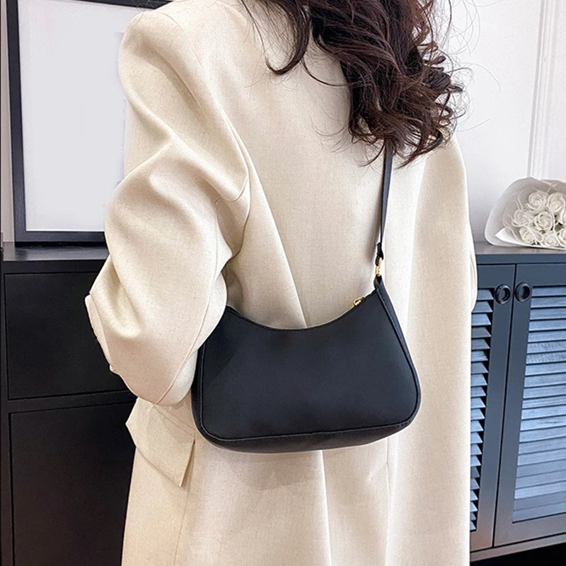 RAELIA UMHÄNGETASCHE – RETRO MINI BAG AUS PU-LEDER