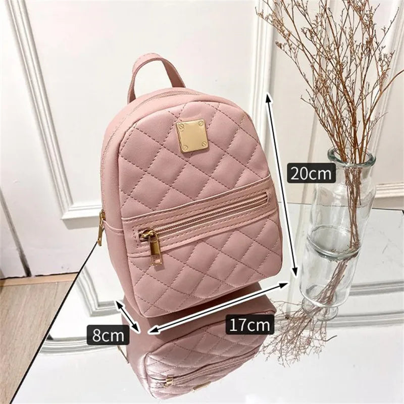 NOUVELLE SCHULTERTASCHE – STEPP-RUCKSACK FÜR DAMEN MIT GOLDDETAILS