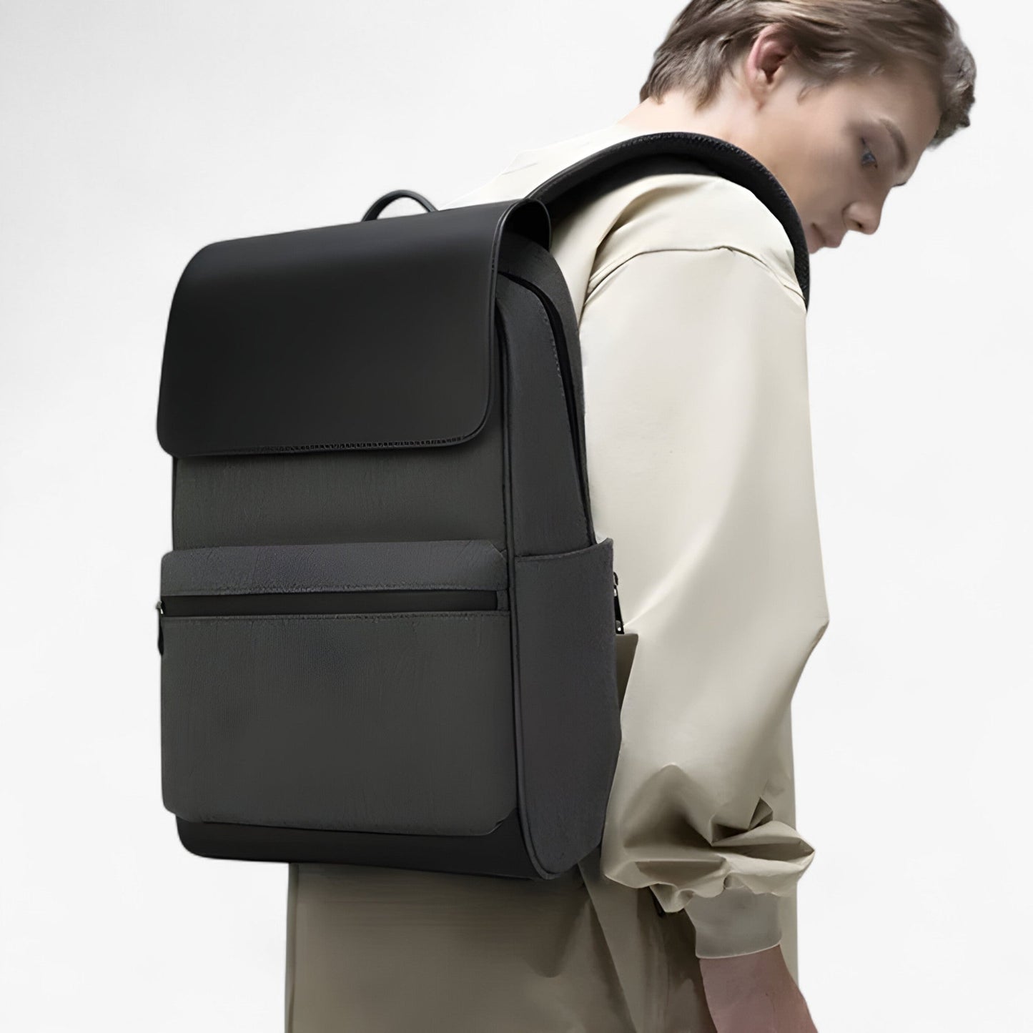 BERGEN LAPTOPRUCKSACK EDGE PRO IN SCHWARZ MATT MIT ZIP-FRONT