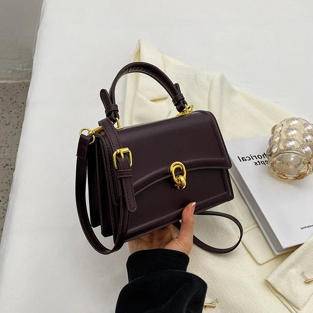 VERA LEDERTASCHE – KOMPAKTE UMHÄNGETASCHE MIT SCHNALLE & RETRO-CHARME