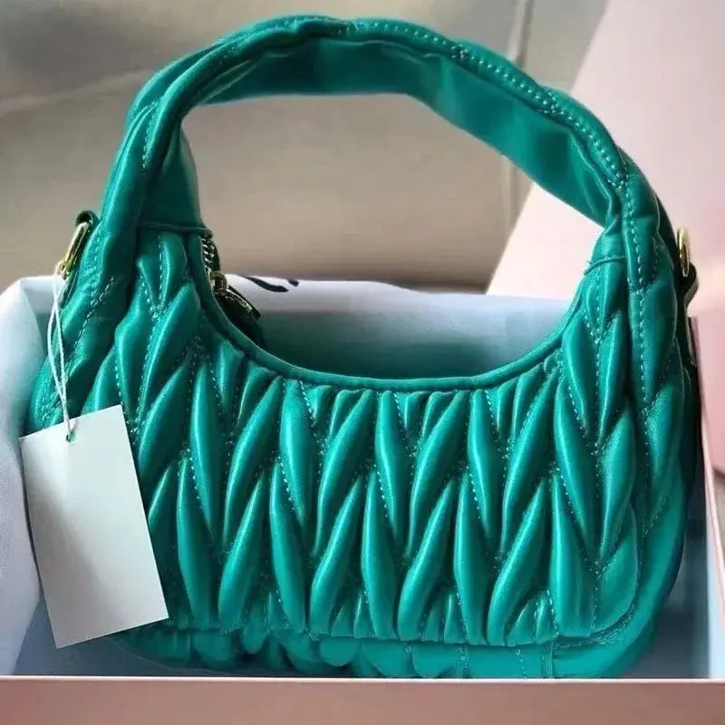 ARIELA PU LEDER SCHULTERTASCHE MIT TREND-STEPPUNG