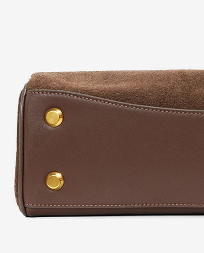 AMÉLIE VINTAGE-TASCHE – BRAUNE SCHULTERTASCHE MIT GOLDDETAILS & SCHLOSS