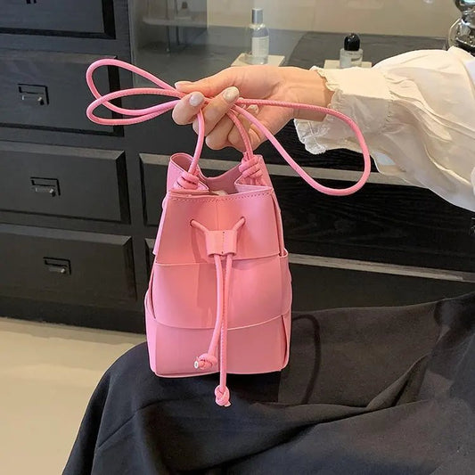ANIKADEL BEUTELTASCHE – KOMPAKTER LEDER-BEUTEL MIT ZUGBAND & CROSSBODY-RIEMEN