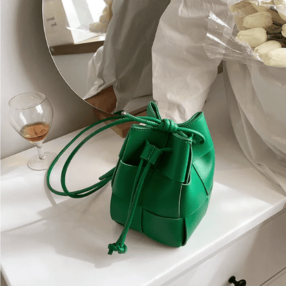 ANIKADEL BEUTELTASCHE – KOMPAKTER LEDER-BEUTEL MIT ZUGBAND & CROSSBODY-RIEMEN