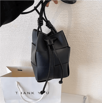 ANIKADEL BEUTELTASCHE – KOMPAKTER LEDER-BEUTEL MIT ZUGBAND & CROSSBODY-RIEMEN