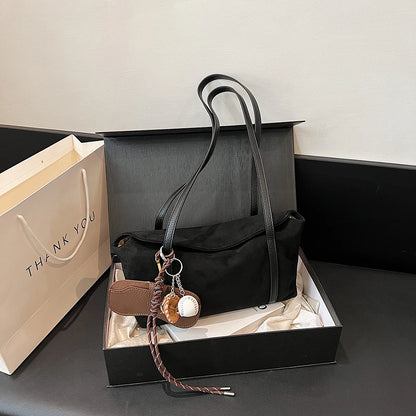 BENE SCHULTERTASCHE AUS CANVAS FÜR DEN ALLTAG
