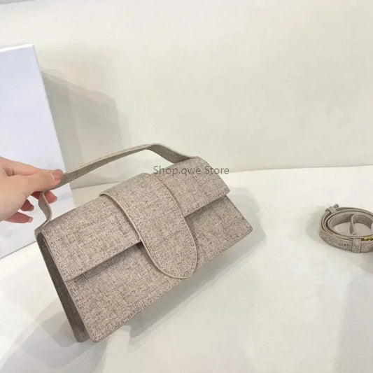 EDEN SCHULTERTASCHE MIT STRUKTUR UND MAGNETKLAPPE
