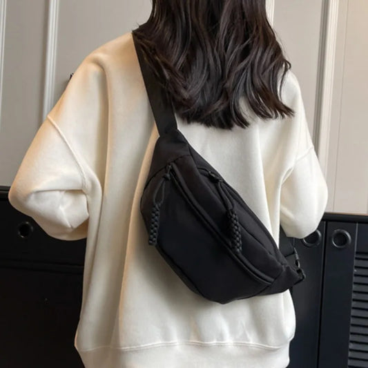 AYLIN BAUCHTASCHE – NYLON CROSSBODY BAG MIT GROSSER KAPAZITÄT