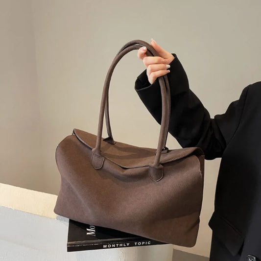 VERONA STOFFTASCHE MIT REISSVERSCHLUSS UND INNENFÄCHERN