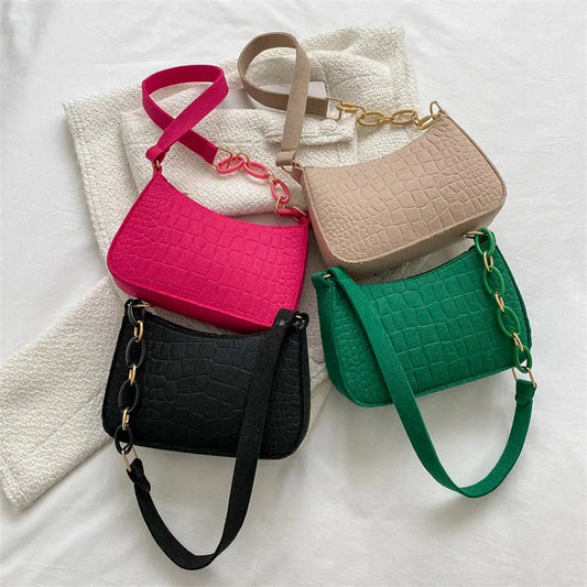 ZAYLEE MINI SCHULTERTASCHE MIT KETTE