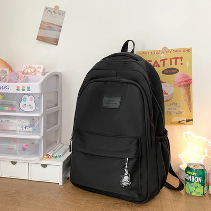 ELVIRA LAPTOPRUCKSACK – COLLEGE-RUCKSACK MIT PANDA-ANHÄNGER & VIEL PLATZ