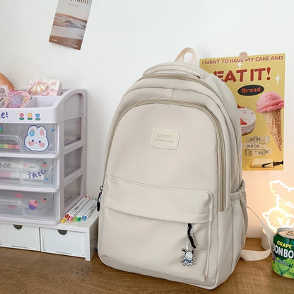 ELVIRA LAPTOPRUCKSACK – COLLEGE-RUCKSACK MIT PANDA-ANHÄNGER & VIEL PLATZ