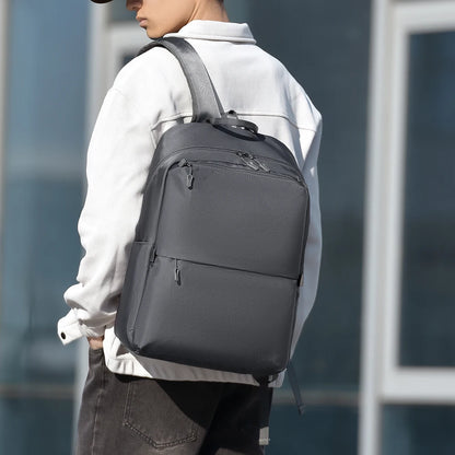 ENRICO LAPTOP-RUCKSACK – BUSINESS BACKPACK MIT USB & VIEL STAURAUM