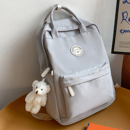 MAELI SCHULRUCKSACK – GROßES FASSUNGSVOLUMEN MIT PLÜSCHANHÄNGER